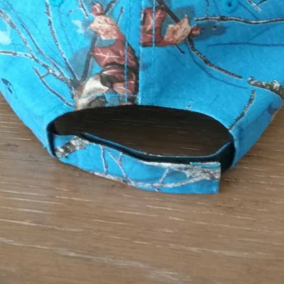 Hat - Picture 2 of 3